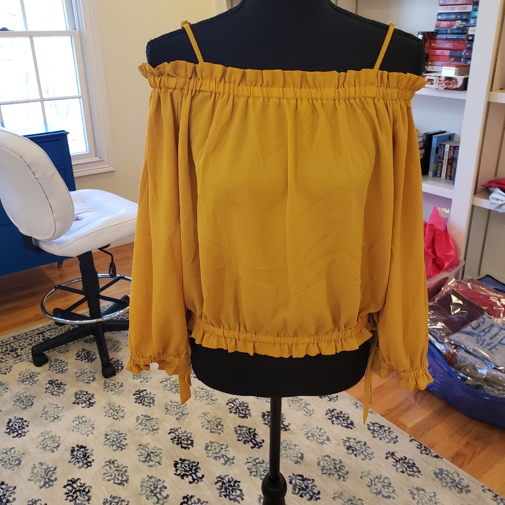 PAPERMOON brand, Gold, off the shoulder blouse, size Large